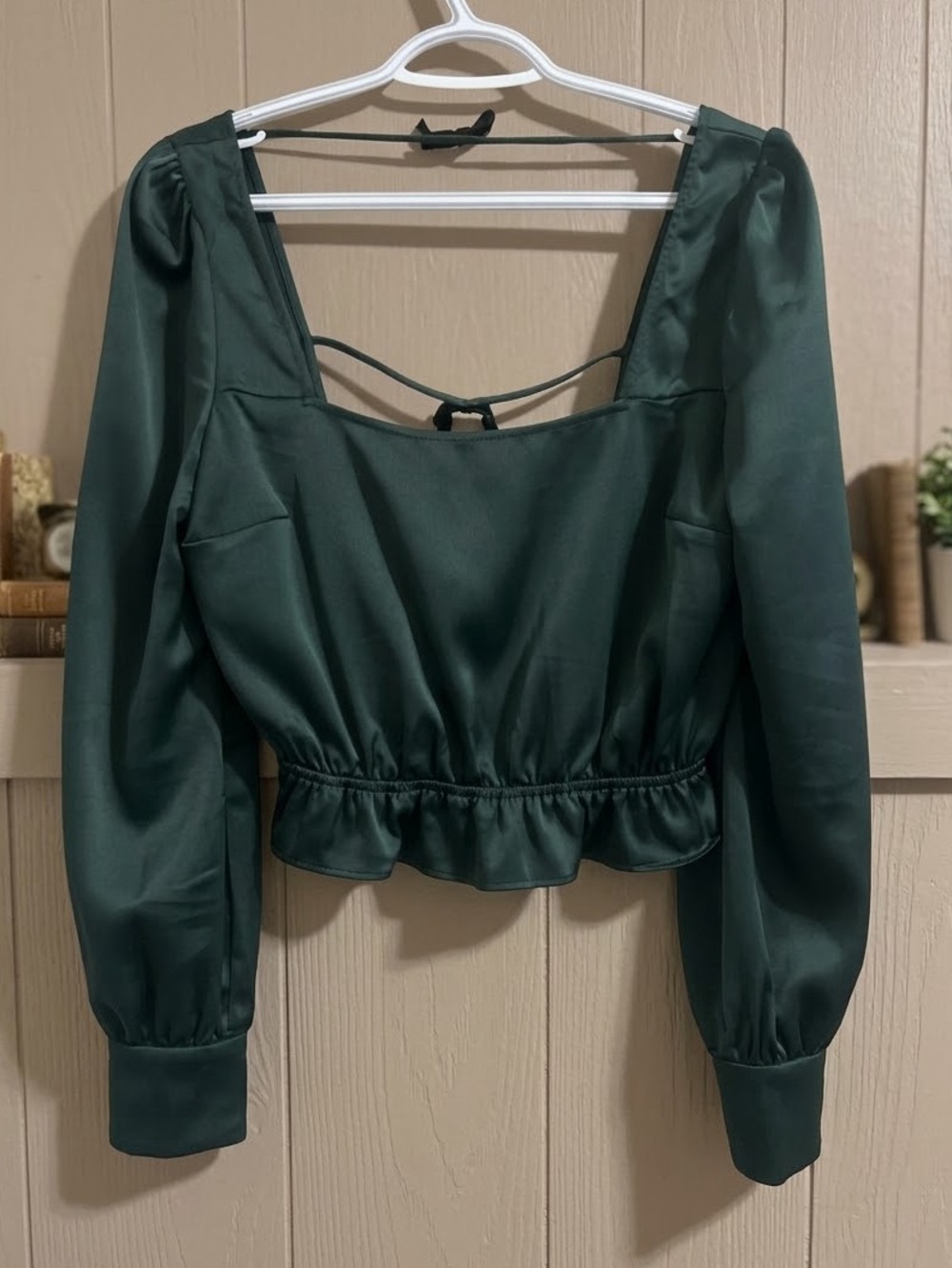 WAYF Emerald Green Satin Puff Sleeve Tie Open Back Bow Top Long Sleeve small